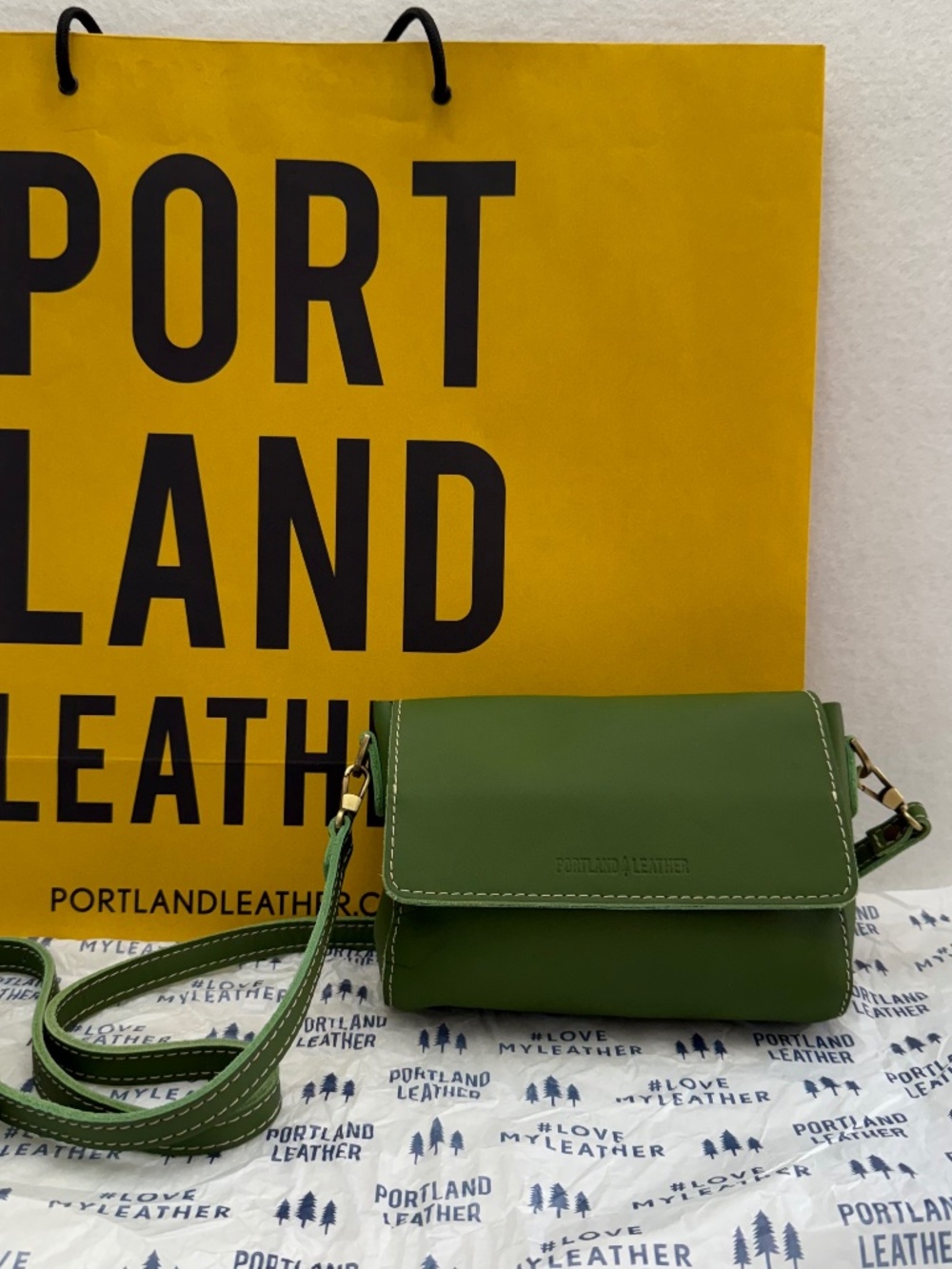 NWOT Portland Leather Goods PLG Metro Mini Crossbody in Cactus Green